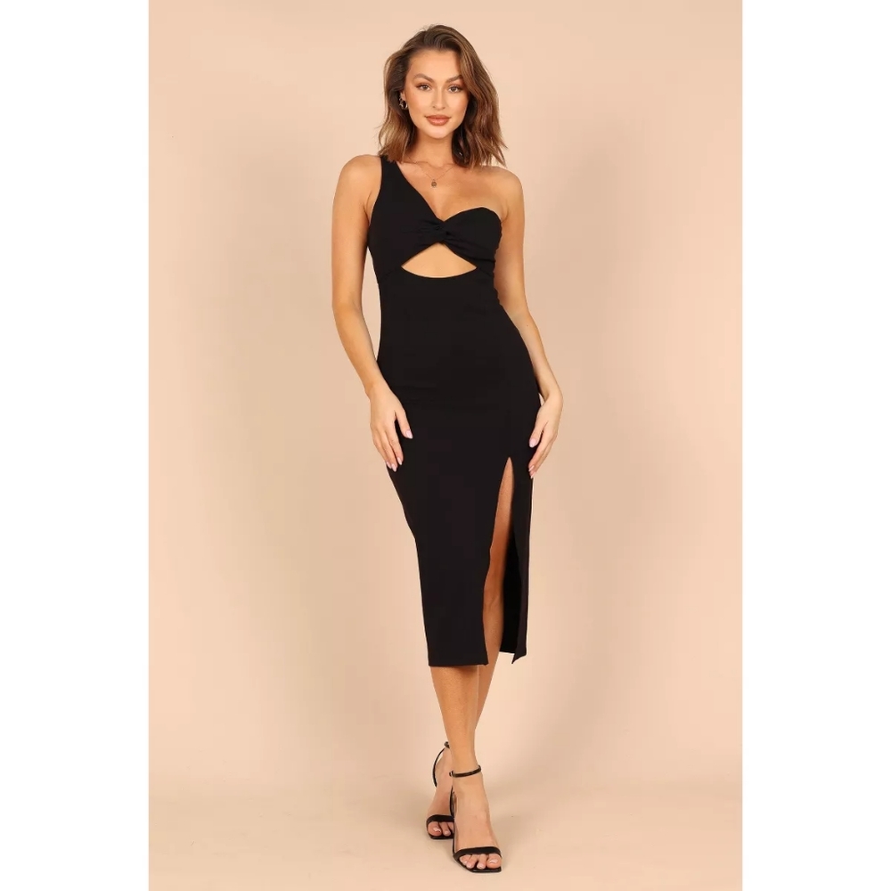 Petal & Pup Larlan One Shoulder Dress